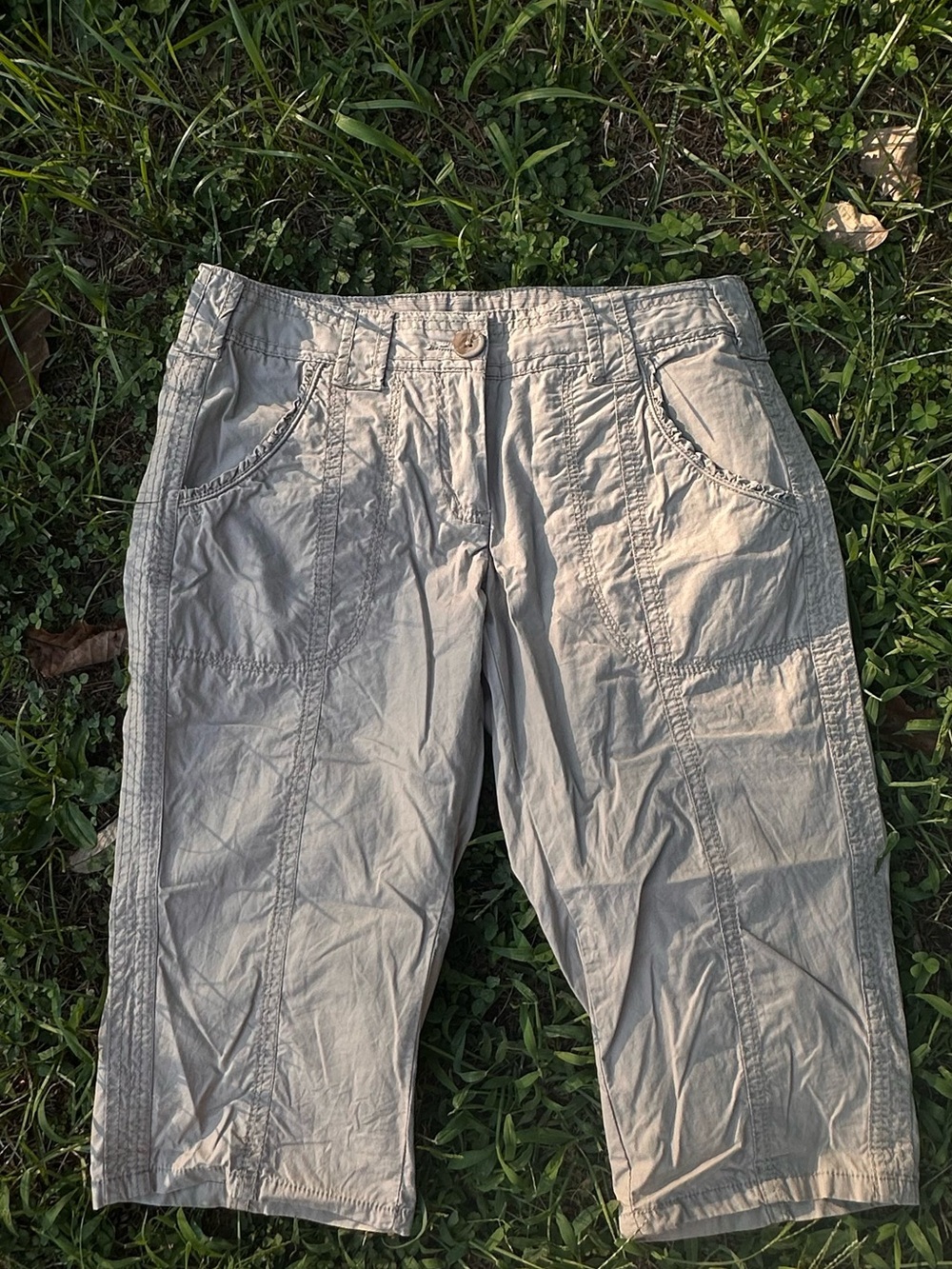 Y2K Low Waisted Capris w/ Ruffles by Dalia Collection in Beige - Bermuda Shorts